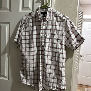 GUC Tommy Hilfiger Men’s size smalll button up